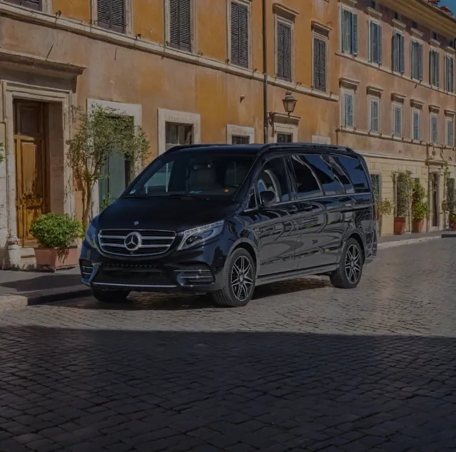 Mercedes-Benz V-Class in Rome